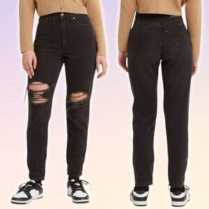 NWT LEVI'S High Waisted Mom Black Destructed Jeans Size 25